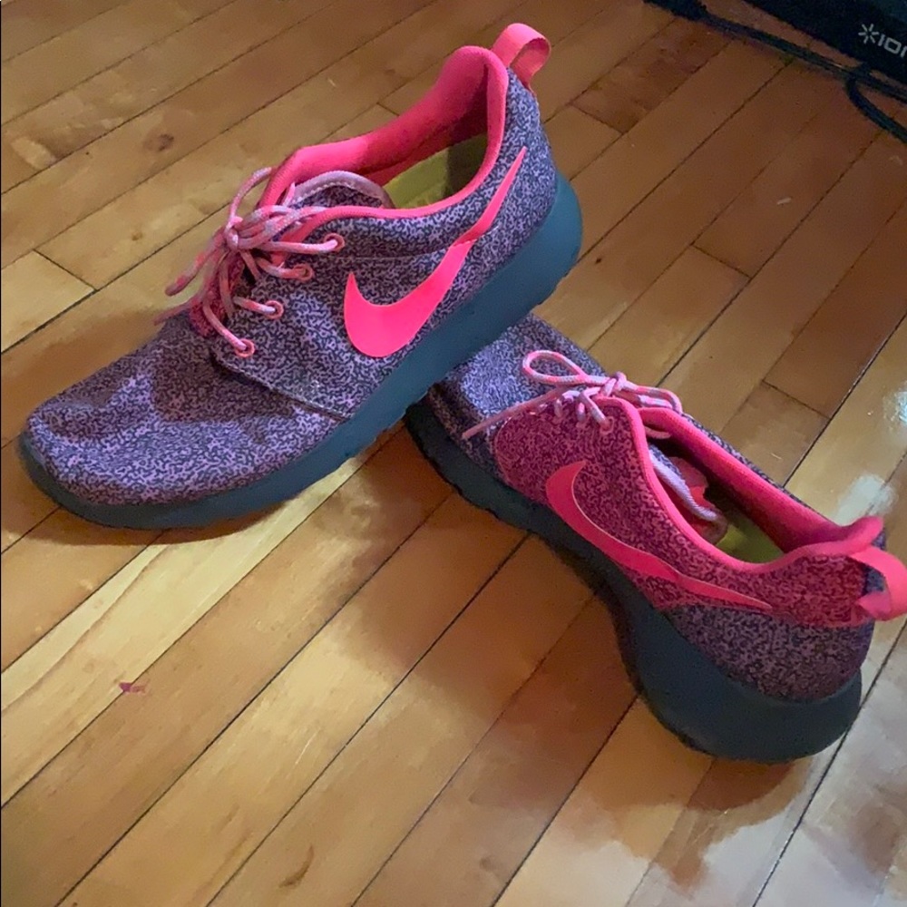 Nike Roche